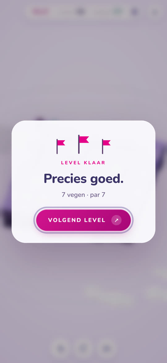 De eindkaart van een level in Tilt: drie vlaggen, zeven vegen tegen een par van zeven.